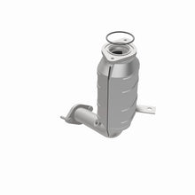 Load image into Gallery viewer, MagnaFlow Direct Fit Catalytic Converter 05-07 Ford Freestyle 3.0L