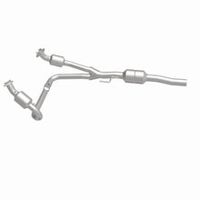 Load image into Gallery viewer, MagnaFlow Direct Fit Catalytic Converter 02-03 Dodge Durango