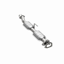 Load image into Gallery viewer, MagnaFlow DF Cat. Conv 98-00 Ford Ranger 4.0L/3.0L Rear / 98-00 Mazda B300 3.0L / B4000 4.0L Rear