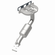 Load image into Gallery viewer, MagnaFlow Direct Fit Catalytic Converter BMW 5 04-05 Front OEM