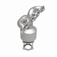 Load image into Gallery viewer, MagnaFlow Direct Fit Catalytic Converter 95/98 Saturn SC/SL/SW 1.9L