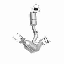 Load image into Gallery viewer, MagnaFlow Direct Fit Catalytic Converter 00-03 Ford Taurus 3.0L fron