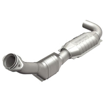 Load image into Gallery viewer, MagnaFlow Direct Fit Catalytic Converter 01 Ford Trucks 4.6L
