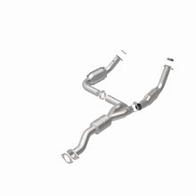 Load image into Gallery viewer, MagnaFlow Direct Fit Catalytic Converter 2011-2012 EXPRESS 2500 6.0L 6.0L Underbody