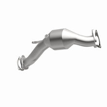 Load image into Gallery viewer, MagnaFlow Direct Fit Catalytic Converter 11-15 Audi Q7 V6 3.0L - 2.5in Pipe Dia 24.375in L