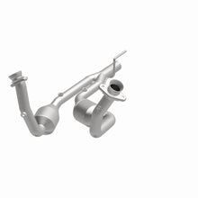 Load image into Gallery viewer, MagnaFlow Direct Fit Catalytic Converter 04 Jeep Grand Cherokee 4.7L
