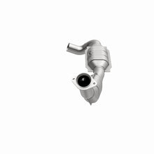 Load image into Gallery viewer, MagnaFlow Direct Fit Catalytic Converter 01 Ford Trucks 4.6L