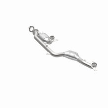 Load image into Gallery viewer, MagnaFlow Direct Fit Catalytic Converter 95-97 Continental 4.6 front