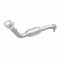 Load image into Gallery viewer, MagnaFlow Direct Fit Catalytic Converter Gm