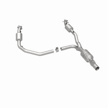 Load image into Gallery viewer, MagnaFlow Direct Fit Catalytic Converter Dodge 01-02 Ram 1500/2500/3500 Van 5.9L