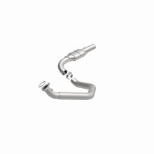 Load image into Gallery viewer, MagnaFlow Direct Fit Catalytic Converter 03-09 GM 2500/3500 Driver Side