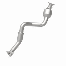 Load image into Gallery viewer, MagnaFlow Direct Fit Catalytic Converter 07 VW Touareg 3.6L Front close