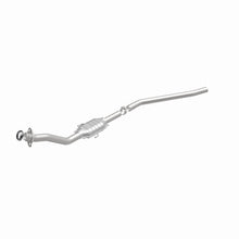 Load image into Gallery viewer, MagnaFlow DF Cat. Conv California Grade 92-93 Chrysler Town &amp; Country 3.3L/94-95 Town &amp; Country 3.8L