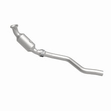 Load image into Gallery viewer, MagnaFlow Direct Fit Catalytic Converter 2005 Chrysler 300C 5.7L V8 / 2005 Dodge Magnum 5.7L V8