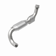Load image into Gallery viewer, MagnaFlow Direct Fit Catalytic Converter 99 Ford F-150 4.6L