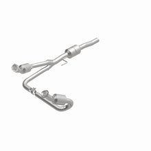 Load image into Gallery viewer, MagnaFlow Direct Fit Catalytic Converter 02-03 Dodge Durango