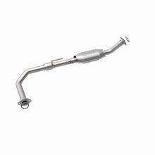 Load image into Gallery viewer, MagnaFlow Direct Fit Catalytic Converter 00-8/04 Toyota Tundra 4.7L D/S Front