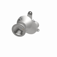 Load image into Gallery viewer, MagnaFlow Direct Fit Catalytic Converter 2015 BMW 640i/740i Underbody