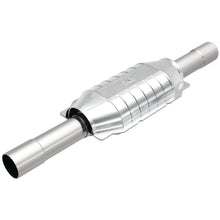 Load image into Gallery viewer, MagnaFlow Direct Fit Catalytic Converter GM 26X6.5 X4 2/2