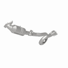 Load image into Gallery viewer, MagnaFlow Direct Fit Catalytic Converter 2018 Jeep Wrangler 3.6L V6 OEM Manifold