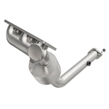 Load image into Gallery viewer, MagnaFlow Direct Fit Catalytic Converter 02-03 Freelander 2.5L
