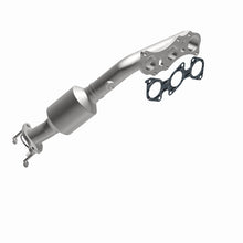 Load image into Gallery viewer, MagnaFlow DF Catalytic Conv Toyota 03-09 4Runner/05-09 Tacoma/05-06 Tundra 4.0L Driver Side Manifold