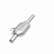 Load image into Gallery viewer, MagnaFlow Direct Fit Catalytic Converter Jeep 81 86