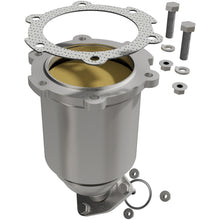 Load image into Gallery viewer, MagnaFlow Direct Fit Catalytic Converter OEM 04-06 Nissan Altima 3.5L Close Coupled