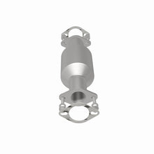 Load image into Gallery viewer, MagnaFlow Direct Fit Catalytic Converter 03-06 Kia Sorento 3.5L Rear (49 State)