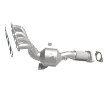 Load image into Gallery viewer, MagnaFlow 11-17 Ford Fiesta 1.6L Direct Fit Catalytic Converter