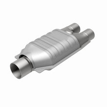 Load image into Gallery viewer, MagnaFlow Universal Catalytic Converter 96-96 Toy Supra 3.0L Turb