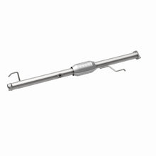 Load image into Gallery viewer, MagnaFlow Direct Fit Catalytic Converter 00-04 Tundra 3.4L Rear