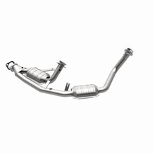 Load image into Gallery viewer, MagnaFlow Direct Fit Catalytic Converter Taurus 96-99 3.0L