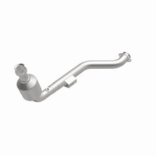 Load image into Gallery viewer, MagnaFlow Direct Fit Catalytic Converter Mercedes SLK320 04 Passenger Side CA