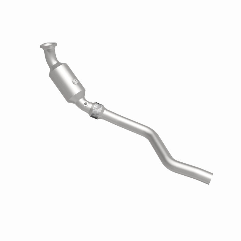 MagnaFlow Direct Fit Catalytic Converter 2005 Chrysler 300C 5.7L V8 / 2005 Dodge Magnum 5.7L V8