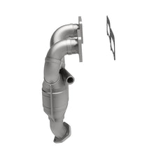Load image into Gallery viewer, MagnaFlow Direct Fit Catalytic Converter 97-99 Sentra 1.6L manif 49S