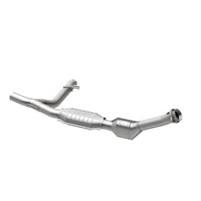 Load image into Gallery viewer, MagnaFlow Direct Fit Catalytic Converter 99-00 Ford Trucks 5.4L