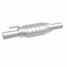 Load image into Gallery viewer, MagnaFlow Direct Fit Catalytic Converter California Grade 94-95 Dodge Ram 2500 8.0L