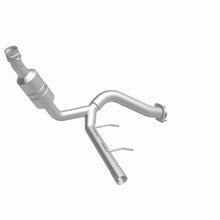 Load image into Gallery viewer, MagnaFlow Direct Fit Catalytic Converter 2009 f-150 V8 5.4 OEM Underbody