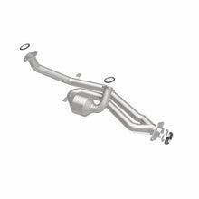 Load image into Gallery viewer, MagnaFlow Direct Fit Catalytic Converter 01-03 Toyota Sienna 3.0L fr