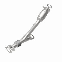 Load image into Gallery viewer, MagnaFlow Direct Fit Catalytic Converter G6- 05-06 6 3.5L OEM REAR