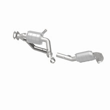 Load image into Gallery viewer, MagnaFlow Direct Fit Catalytic Converter 96-99 Taurus 3.0L