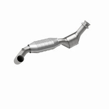 Load image into Gallery viewer, MagnaFlow Direct Fit Catalytic Converter 97-98 Ford F-150 Pickup 4.2L D/S 4WD (49 State)