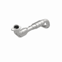 Load image into Gallery viewer, MagnaFlow Direct Fit Catalytic Converter 03-04 Ford Expedition 5.4L V8 Driver Side