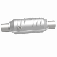 Load image into Gallery viewer, MagnaFlow Universal Catalytic Converter 2.50 OEM Angled O2