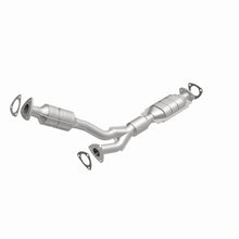Load image into Gallery viewer, MagnaFlow Direct Fit Catalytic Converter 00-03 Saturn LS Series/LW Series 3.0L Rear (49 State)