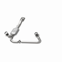 Load image into Gallery viewer, MagnaFlow Direct Fit Catalytic Converter GM 1500/2500/3500 Truck 96-