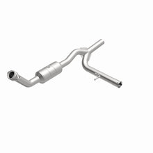 Load image into Gallery viewer, MagnaFlow Direct Fit Catalytic Converter F-150 04-06 8 4.6L OEM