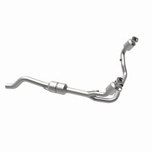 Load image into Gallery viewer, MagnaFlow Direct Fit Catalytic Converter 00-03 Durango 4WD 4.7L