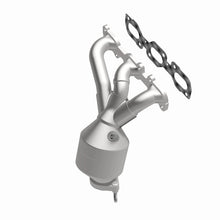 Load image into Gallery viewer, MagnaFlow Direct Fit Catalytic Converter 09 Ford Escape 3.0L Front